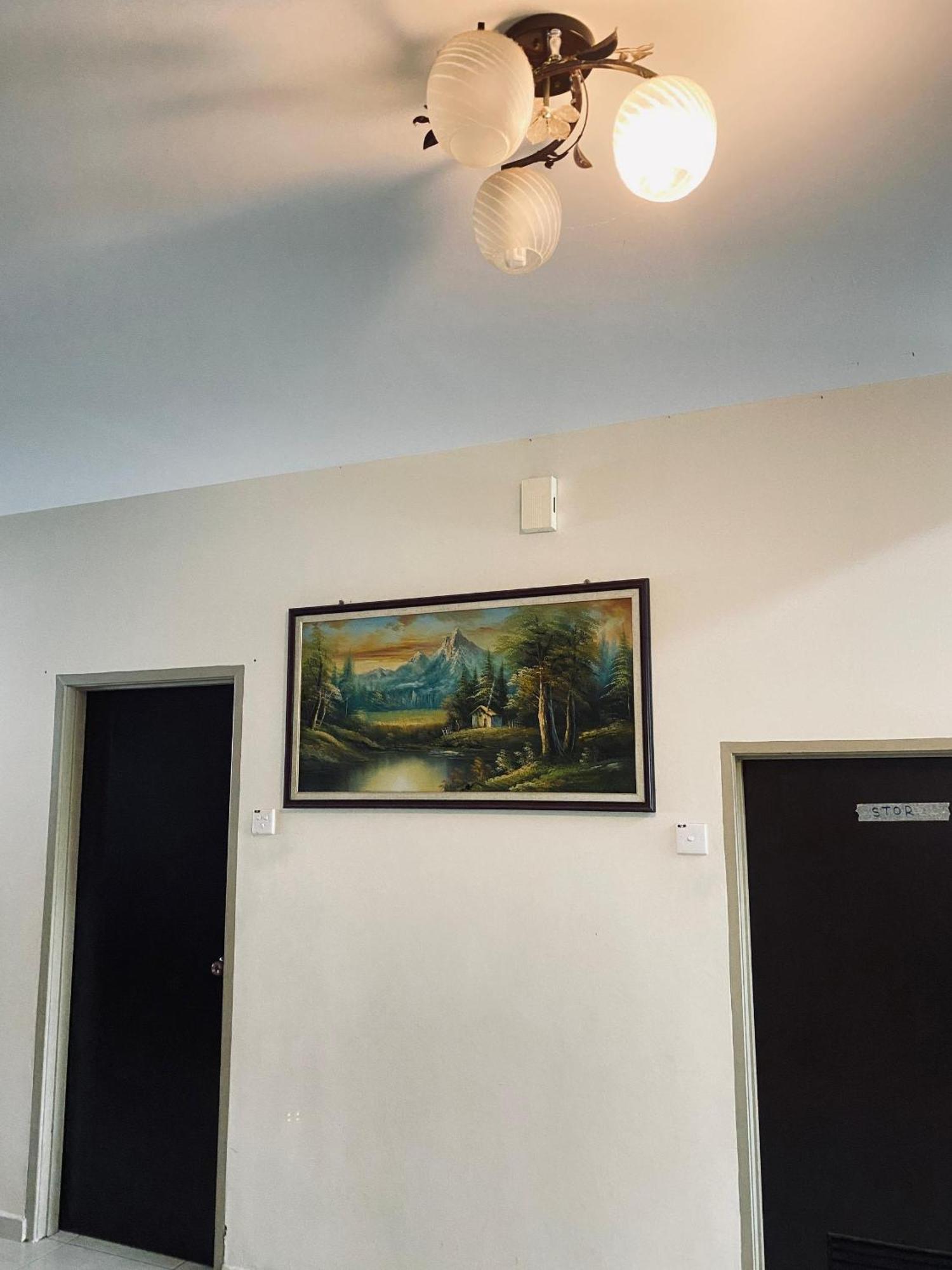 Homestay Ipoh Pengkalan Zawiah Esterno foto